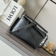 Loewe Puzzle Bags